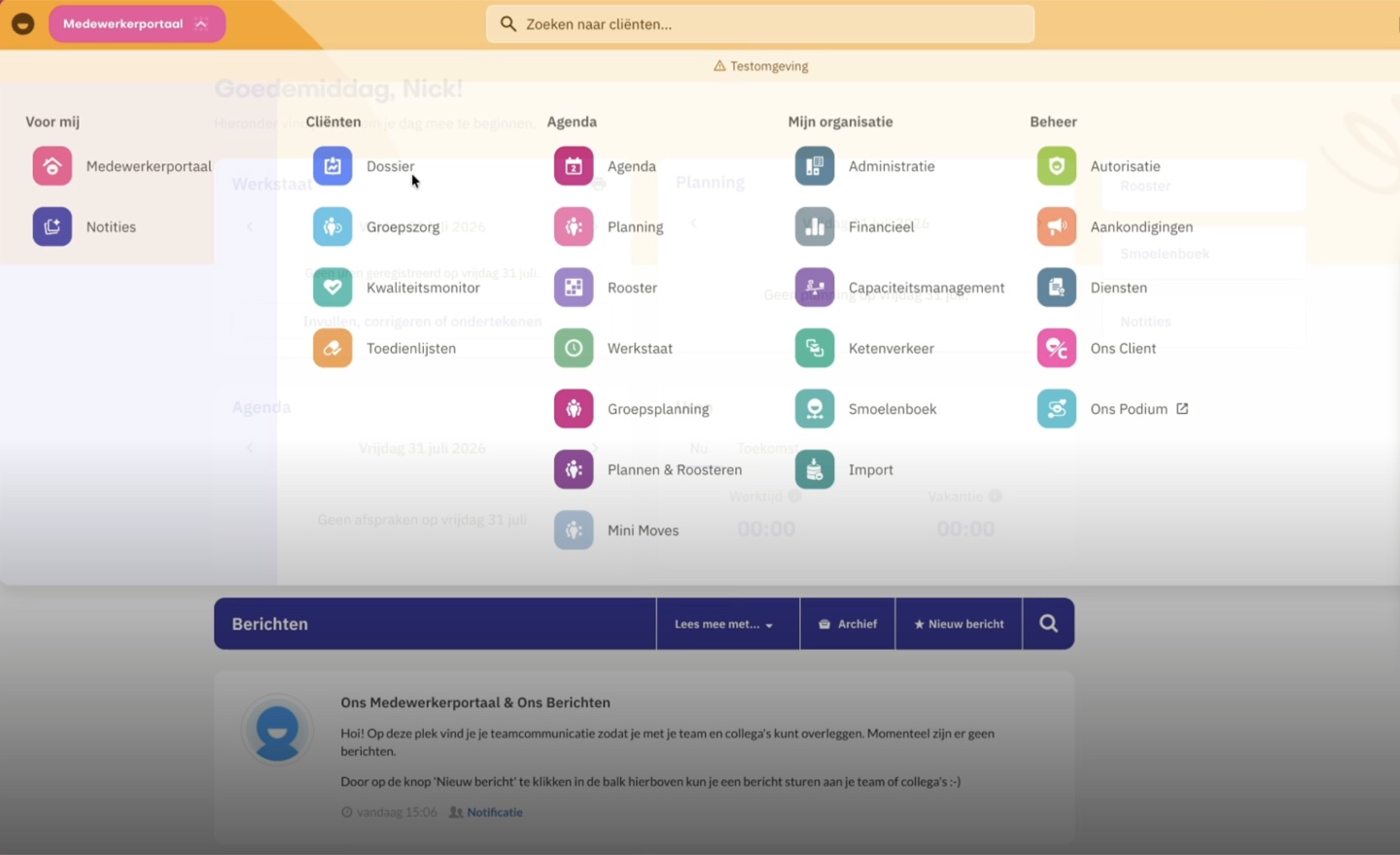 Beeld uit een module: het Medewerkerportaal van Nedap ONS met het menu open.